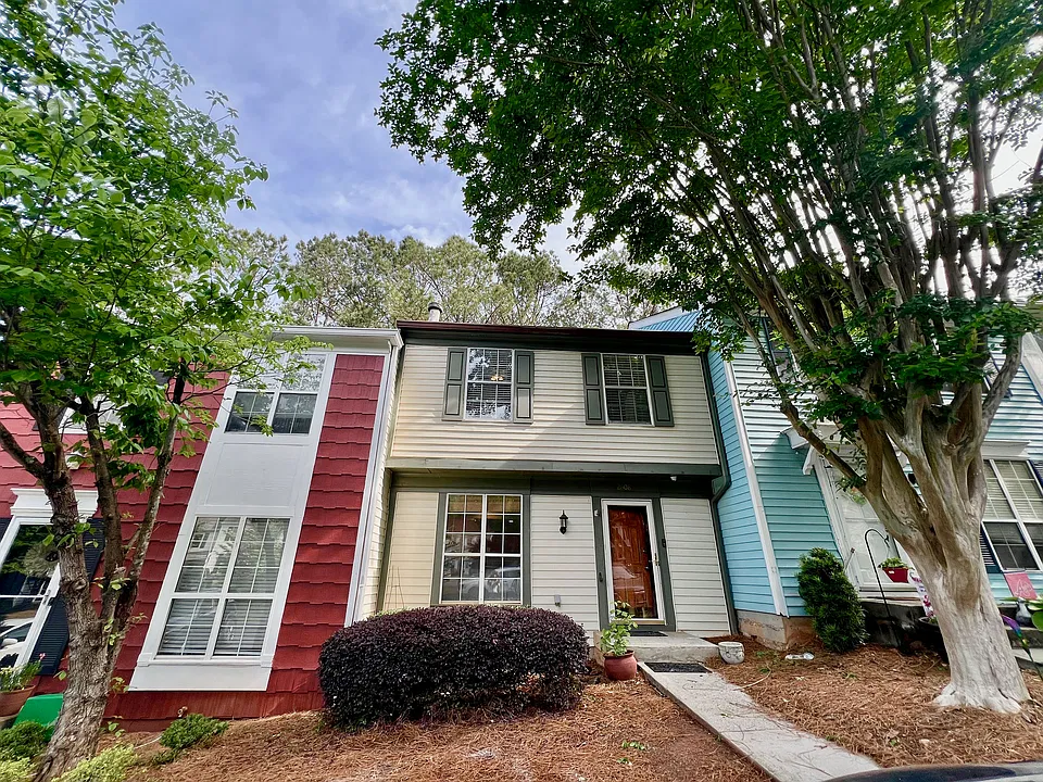 2608 Queen Anne Ct