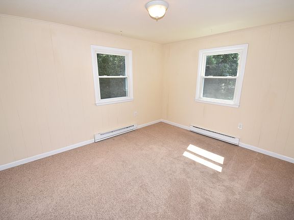 3rd image of 117 North St APT 8C