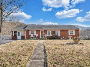 378 Archway Rd, Blue Ridge, VA 24064