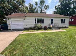 204 E Fillmore Ave, Fairfield, IA