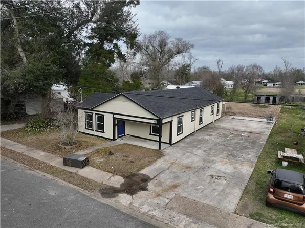 310 1st St, Dequincy, LA 70633