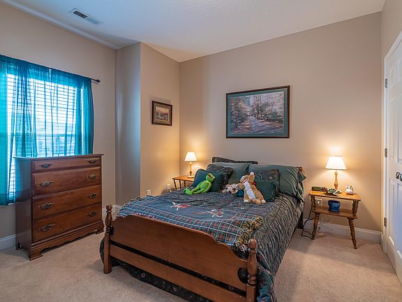 4th image of 7048 Pemmbrooke Shire Ln