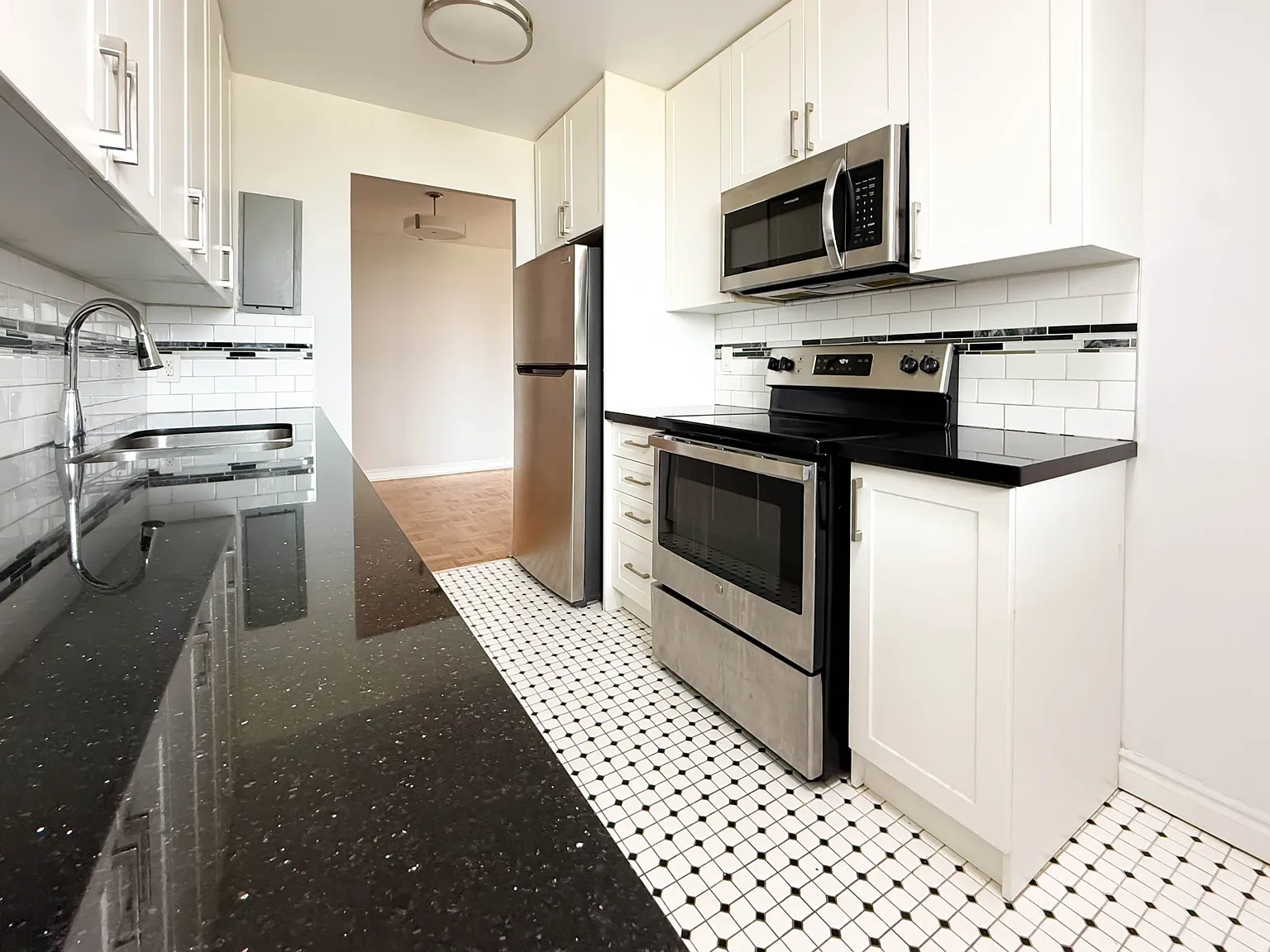 40 Stevenson Road — Photo 1