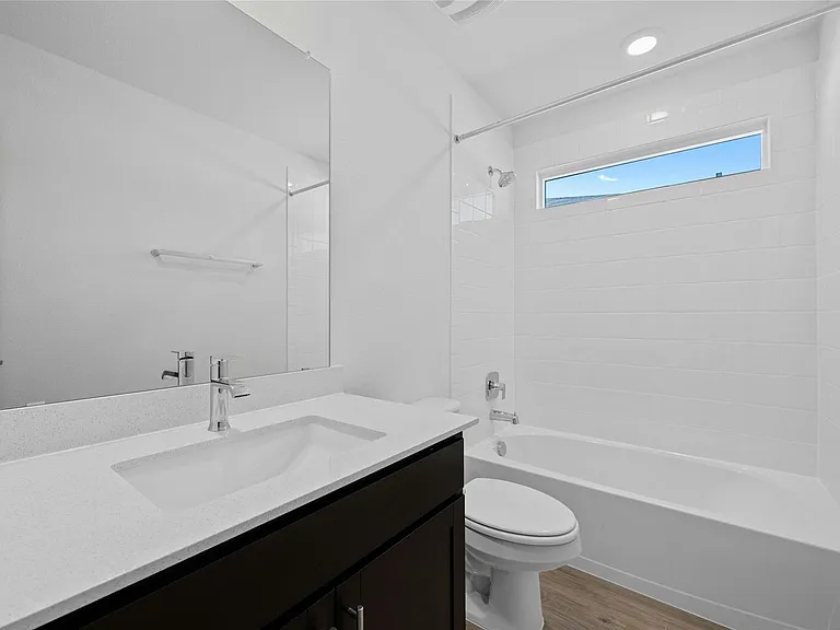 136 New Haven Ave — Photo 25