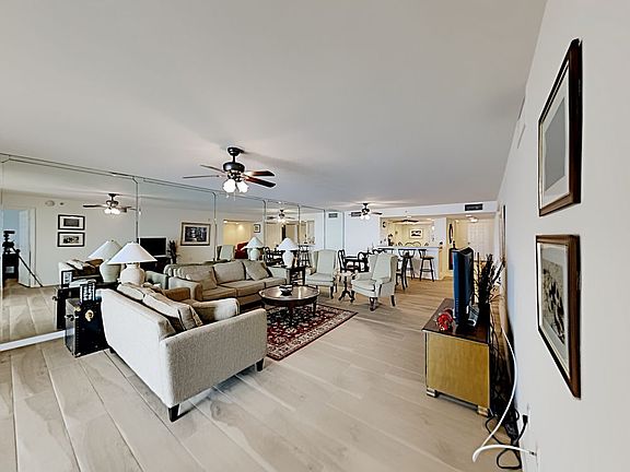 3rd image of 7028 Sevilla Ct Unit 203