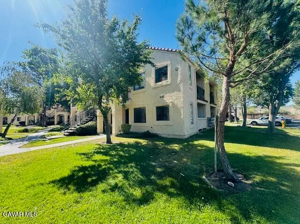 2554 Olive Dr APT 55, Palmdale, CA 93550