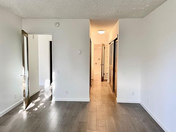 2nd image of 1932 Overland Ave #101-A