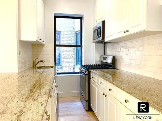 Rented by R New York | media 20