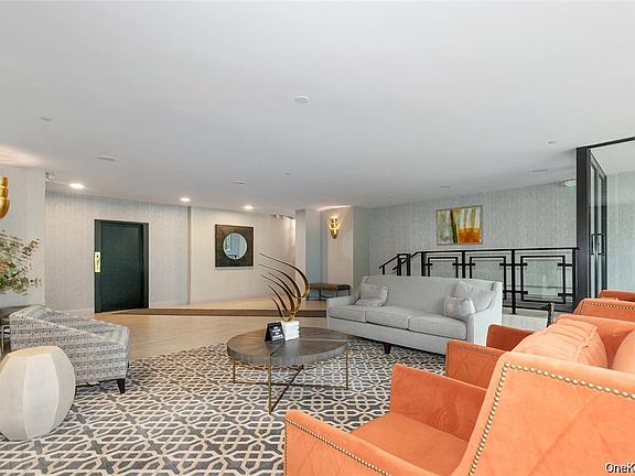 3rd image of 25 Canterbury Road #2F