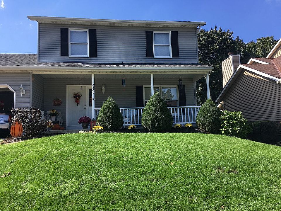 Front of Home in the fall