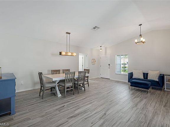 4th image of 7549 Cameron Cir
