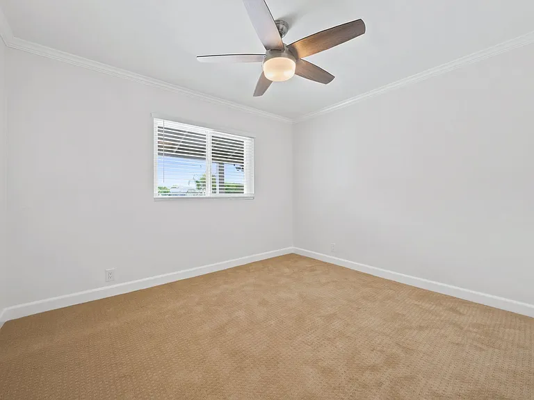2222 Pacific Ave — Photo 8