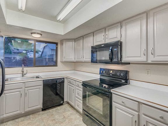 4th image of 2750 W Camino De La Joya