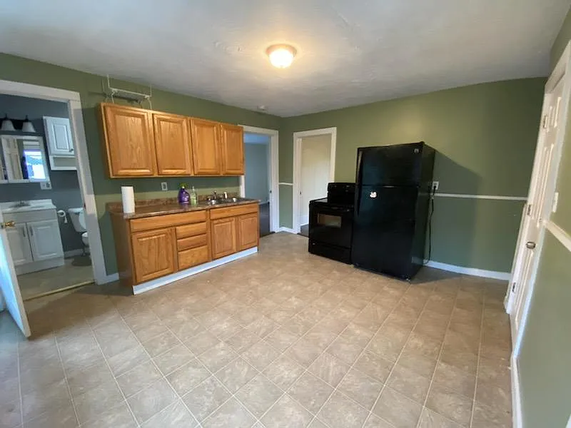 2 bed, 803 sqft, $1,600 — Photo 3