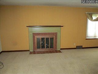 5th image of 2647 Arlington Ave