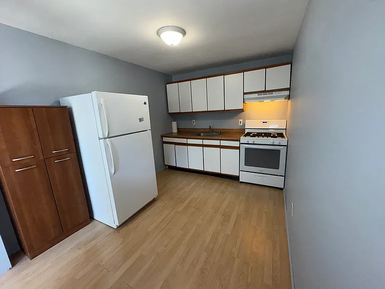 157 Lincoln Ave — Photo 5