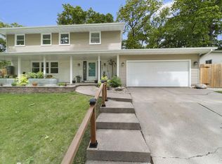 522 Valley Rd, Madison, WI 53714