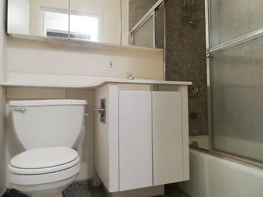 Rented by Level Group | media 32