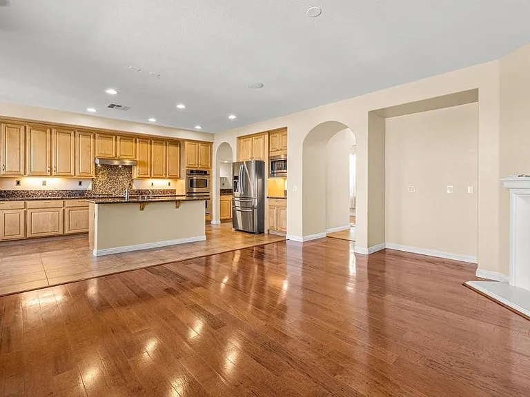 851 Antilla Way — Photo 9