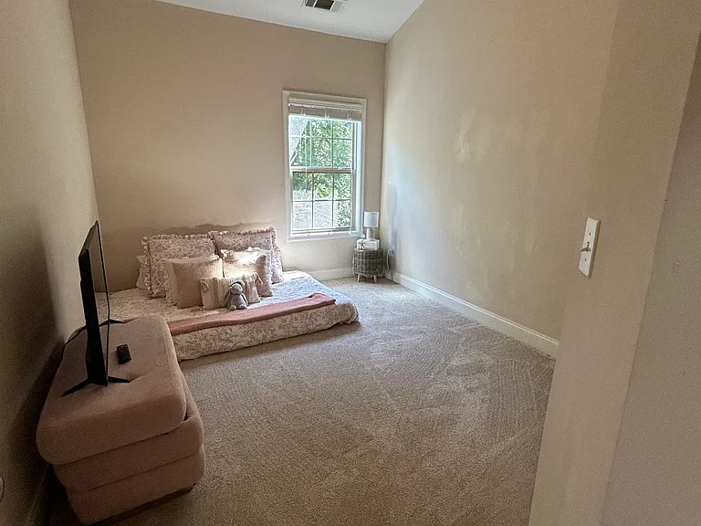 2413 Tenor Ln — Photo 8