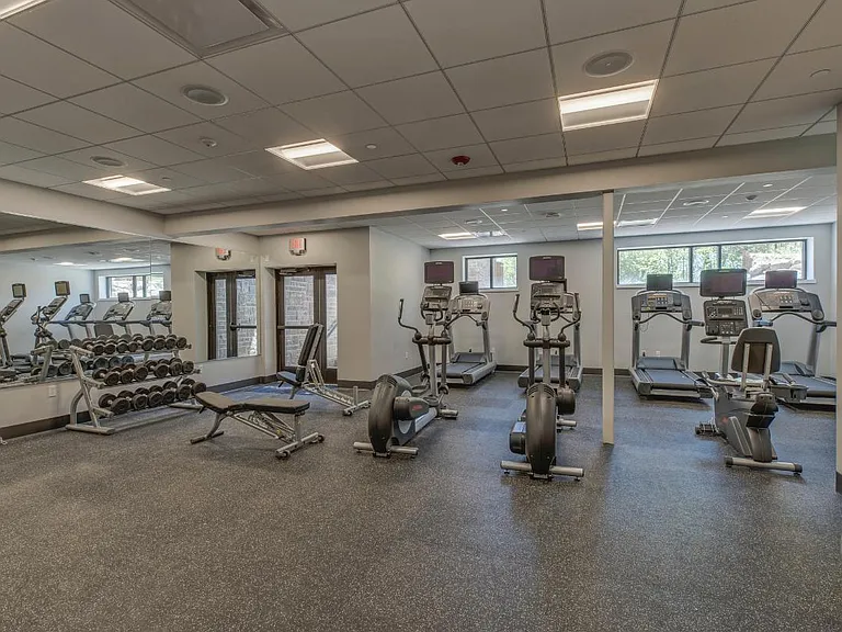 Clubhouse: fitness center.