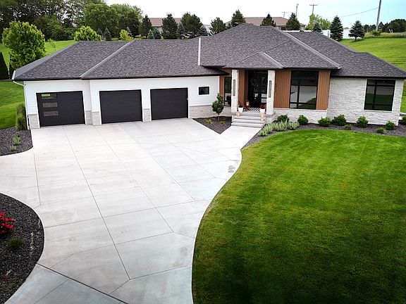 3rd image of 6011 5th Avenue Pl
