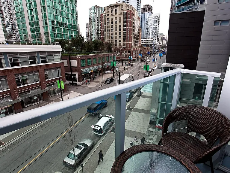 233 Robson St #306 — Photo 3