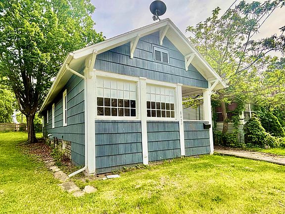2nd image of 1020 May St