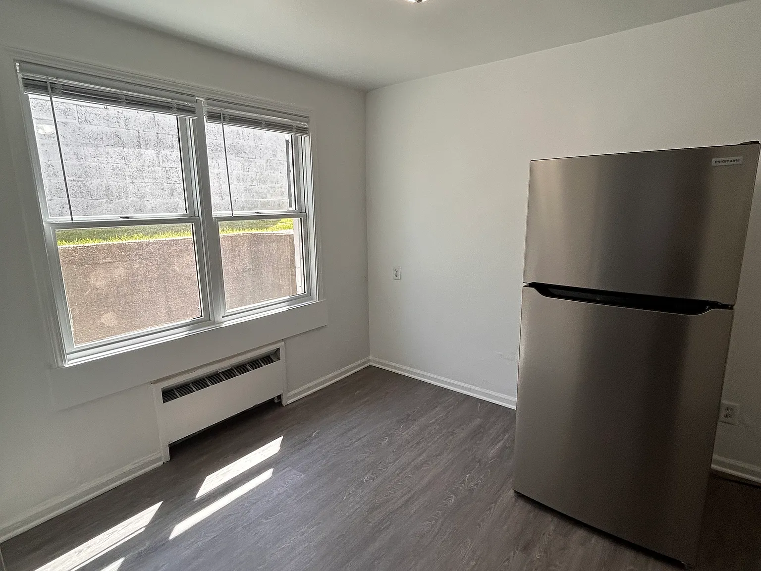703 W Lovell St — Photo 4