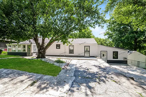 335 N Ash Ave Photo 1