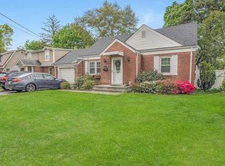 272 Kinderkamack Rd, Emerson, NJ 07630