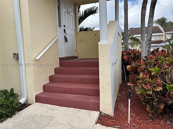 4th image of 2516 SE 19th #208-A