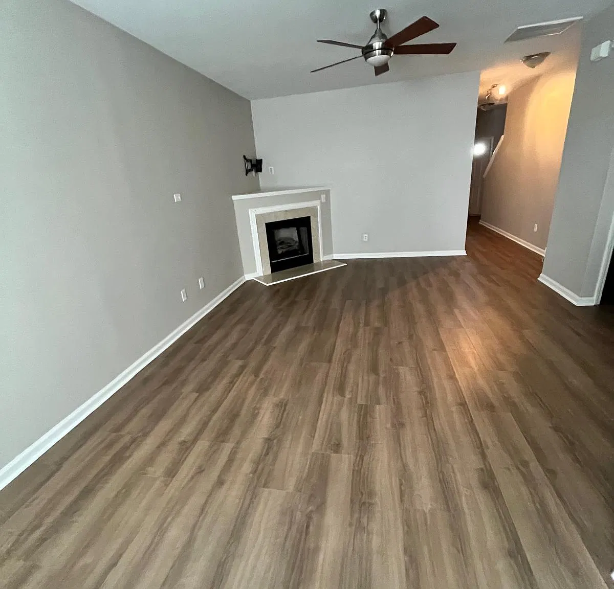 7118 Abbotts Glen Drive - 1 — Photo 3