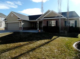 665 W Devon Glen Dr, Springville, UT 84663