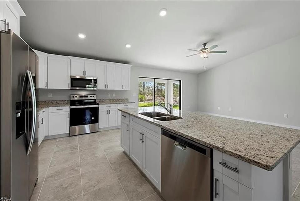 2nd image of 315 Paisley AVE