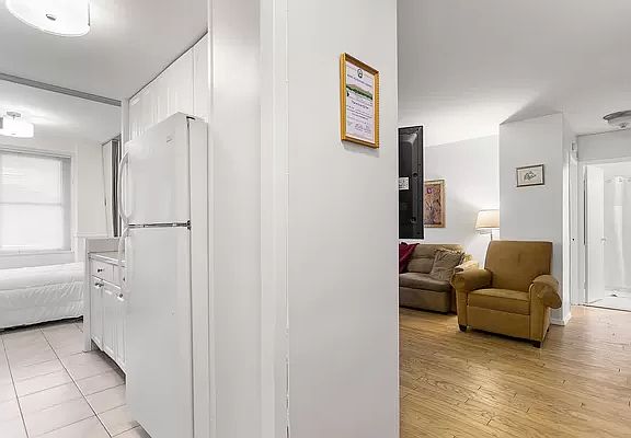 3rd image of 303 W 66th St APT 1KW