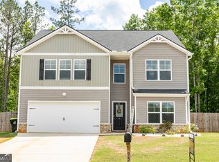 95 McCollum Dr, Grantville, GA 30220