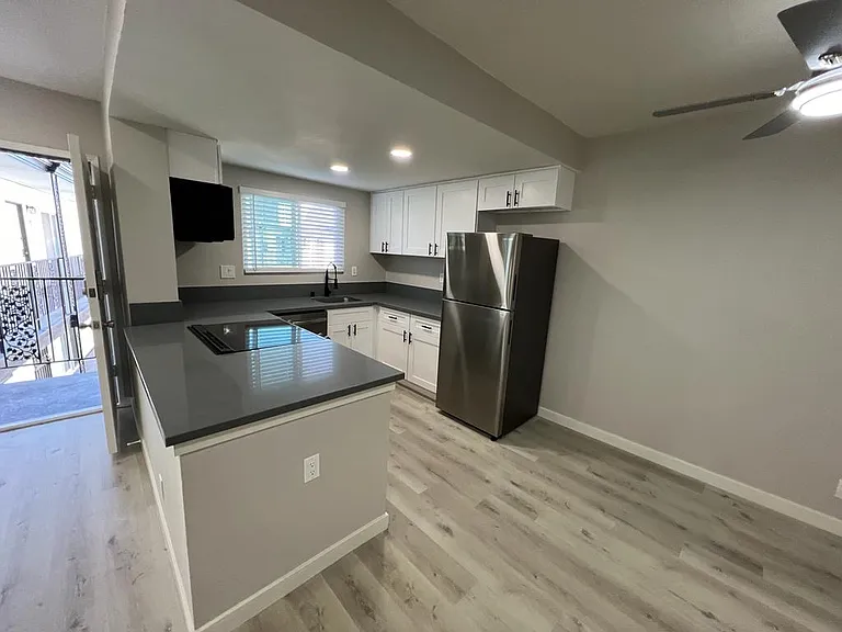 4494 Collwood Blvd #35 — Photo 6