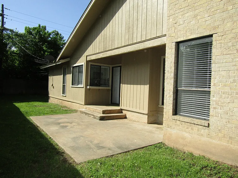 8325 Fathom Cir — Photo 34