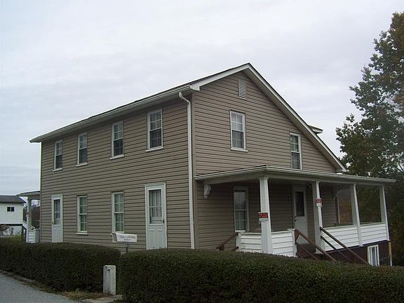2nd image of 164 Academy Ln