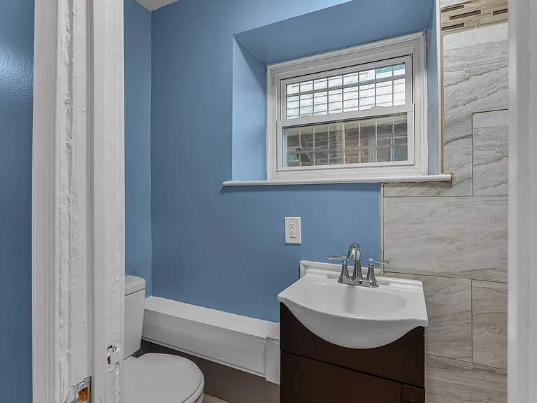 5436 Woodcrest Ave #B — Photo 3