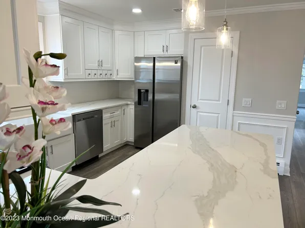 8 Wojtyla Court, Toms River, NJ 08757