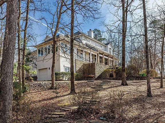 5th image of 10 Granada Ln
