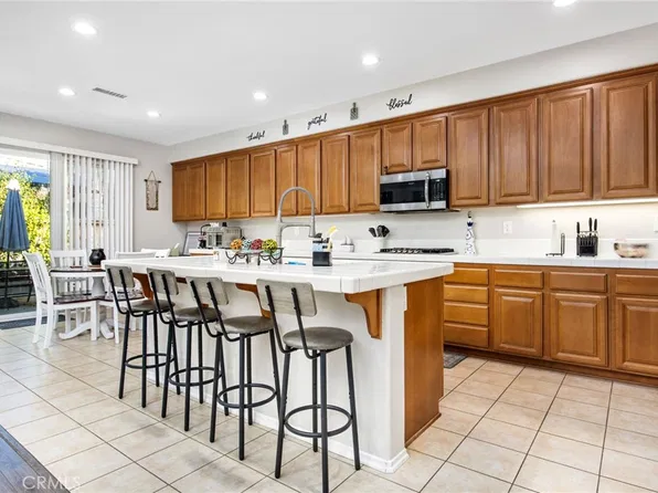 4526 Trotter Dr, Hemet, CA 92545