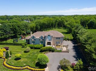 218 Thompson Grove Rd, Manalapan, NJ 07726