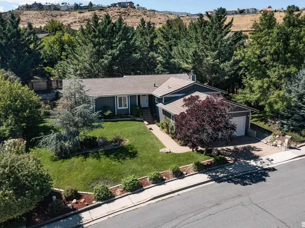 3584 Hemlock Way, Reno, NV 89509