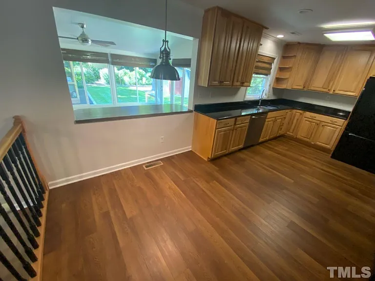 404 S Montreal Ct — Photo 16