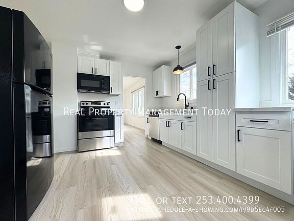 2nd image of 8420 1/2 S Tacoma Way APT 1