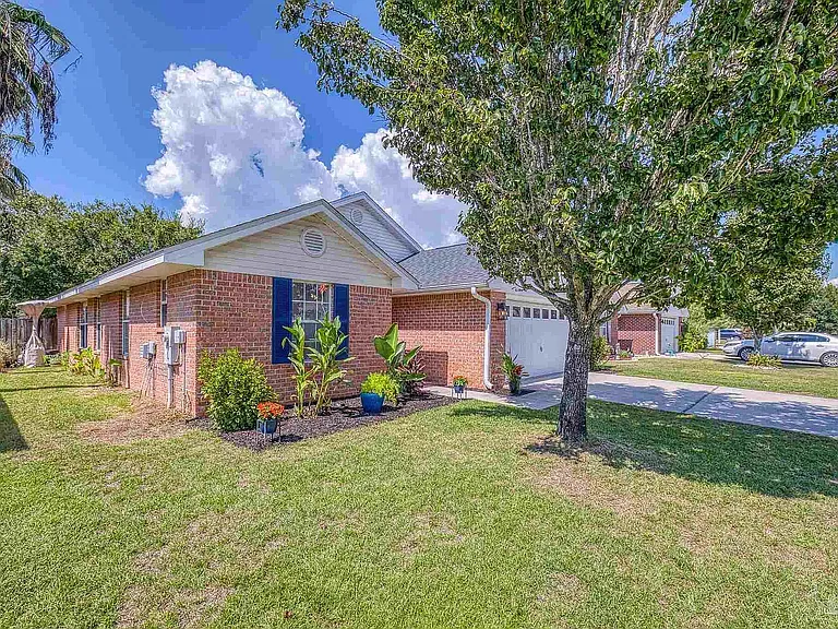 3747 Boardwalk Ct — Photo 40