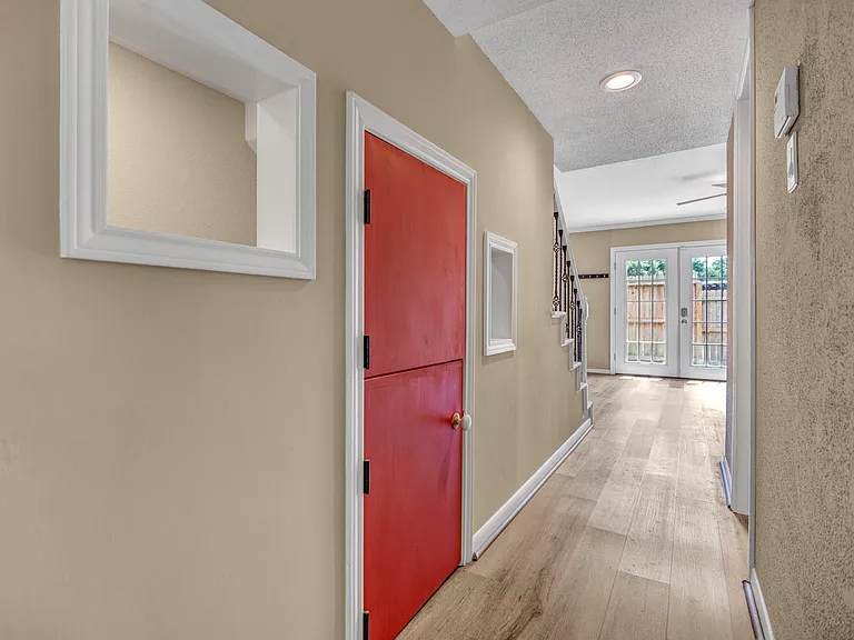 1659 W Sam Houston Pkwy S — Photo 18
